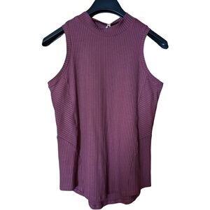 QOR Burgundy Tank Top Size Medium